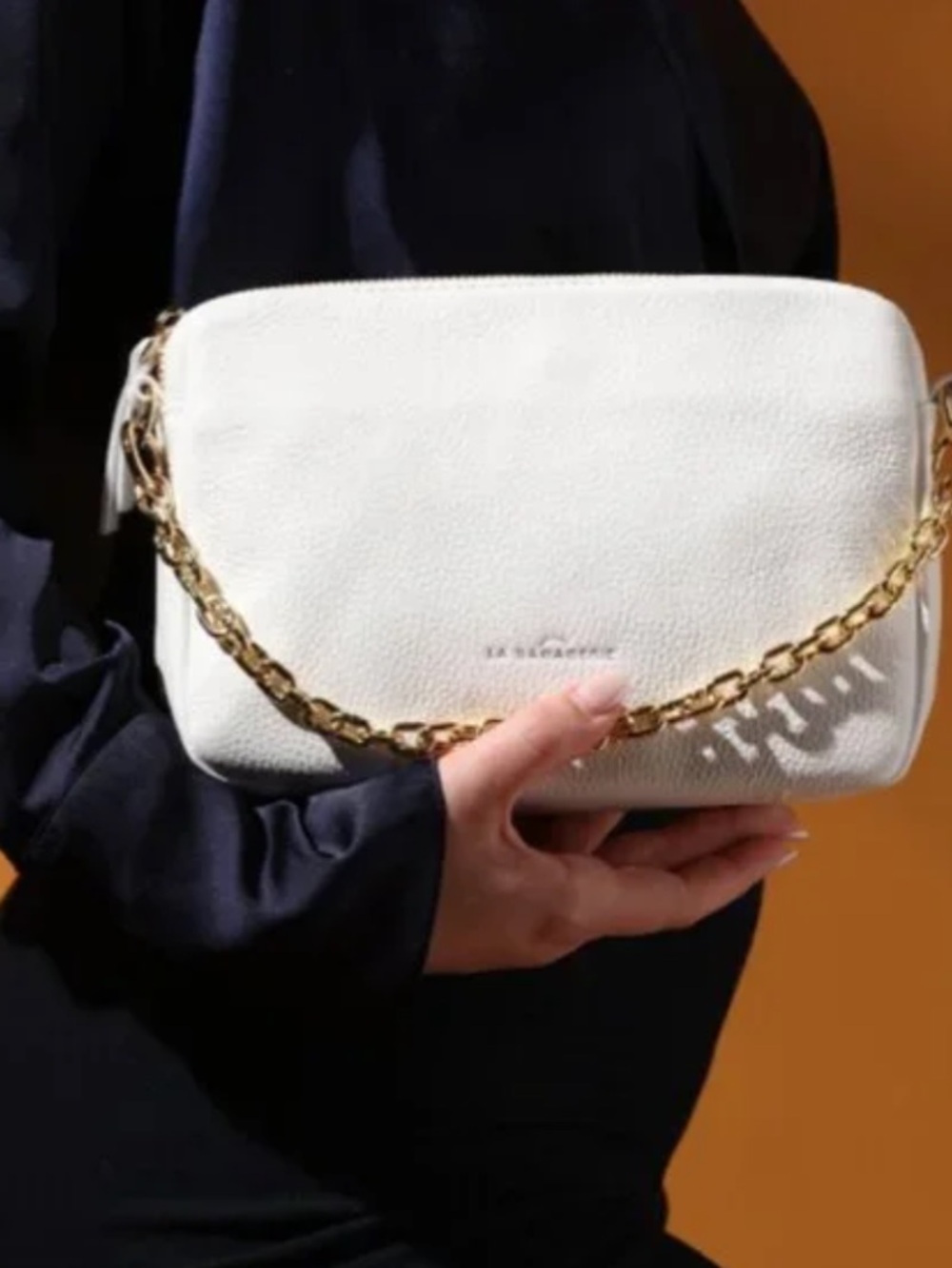 Cuoieria Fiorentina Women's Bag, Camera
Bag, Leather, White